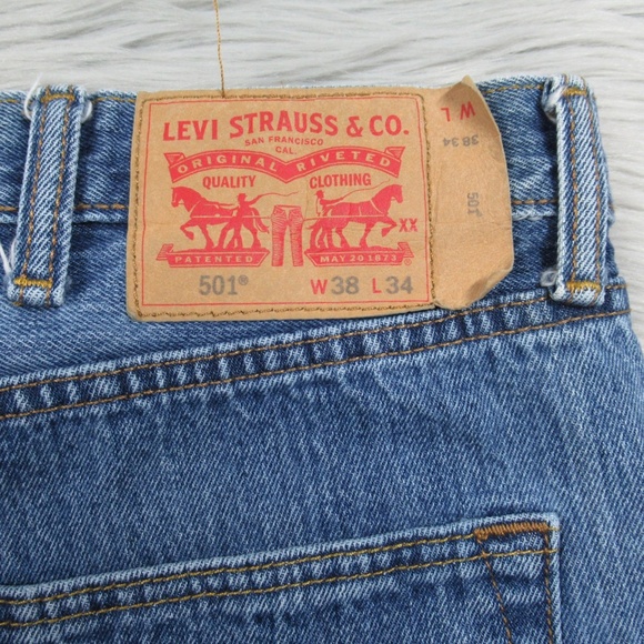 Mens Levi’s 501 Button Fly Size 38X34 Straight Leg Denim Jeans - Picture 8 of 13
